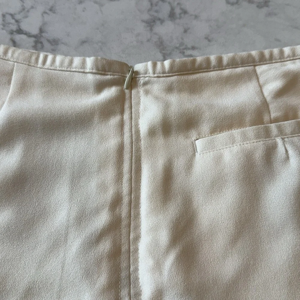 Nike GOLF Ivory Athletic Skort Size 6 Small Pockets